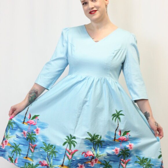 Flamingo Dresss - Picture 3 of 7